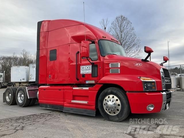 Mack AN64T Седельные тягачи