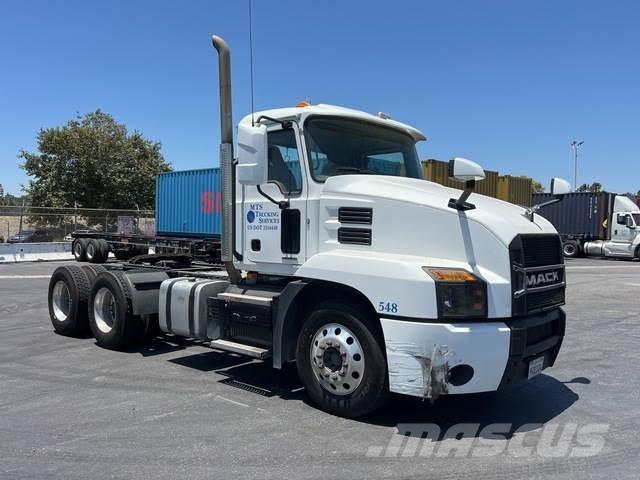 Mack AN64T Седельные тягачи