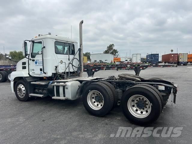 Mack AN64T Седельные тягачи