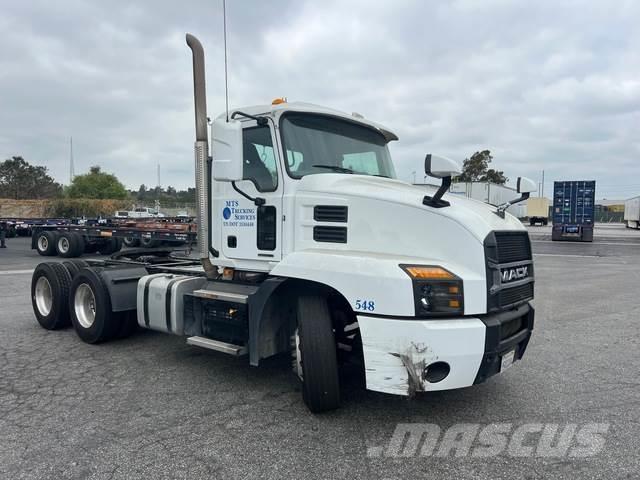Mack AN64T Седельные тягачи
