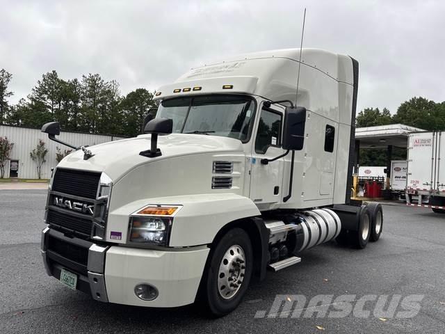 Mack AN64T Седельные тягачи