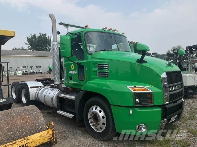 Mack AN64T Седельные тягачи