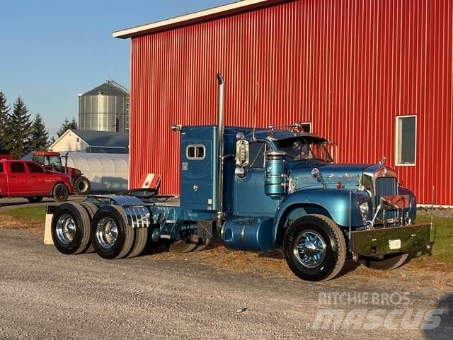 Mack B-61 Седельные тягачи