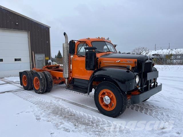Mack B615T Седельные тягачи