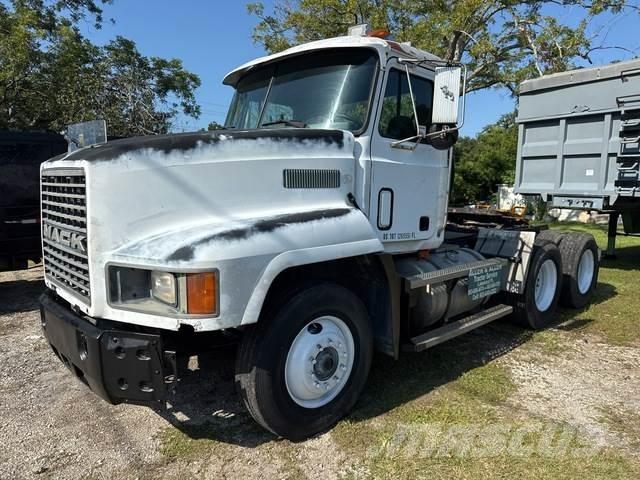 Mack CH600 Седельные тягачи