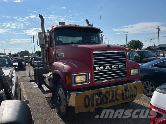 Mack CH613 Седельные тягачи