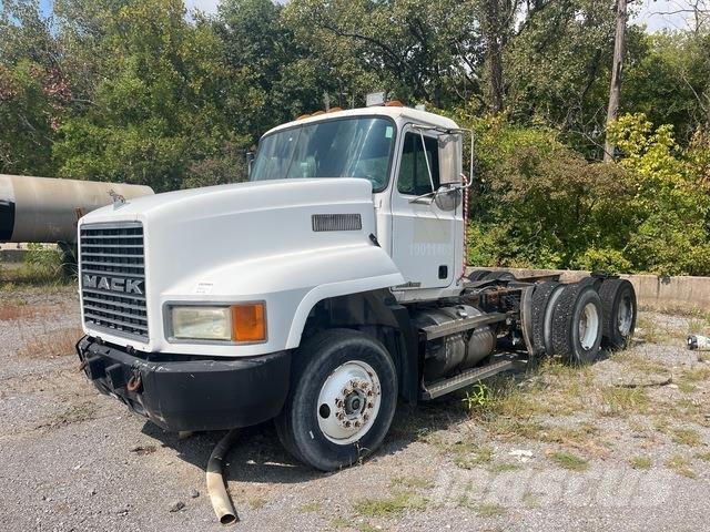Mack CH613 Седельные тягачи