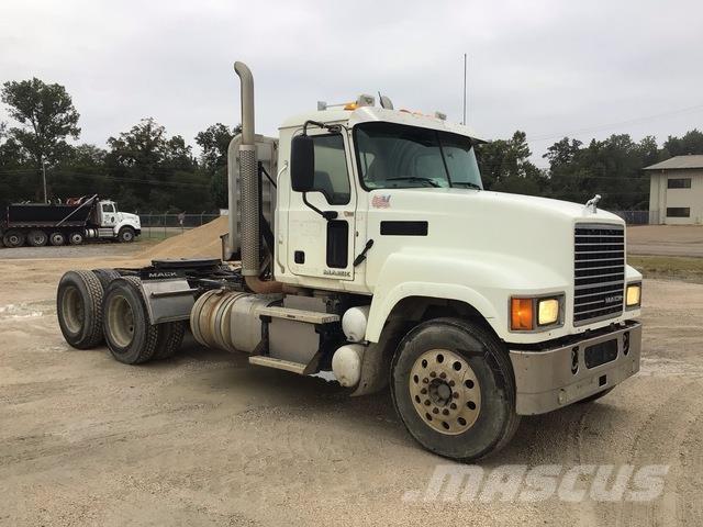 Mack CHU613 Седельные тягачи