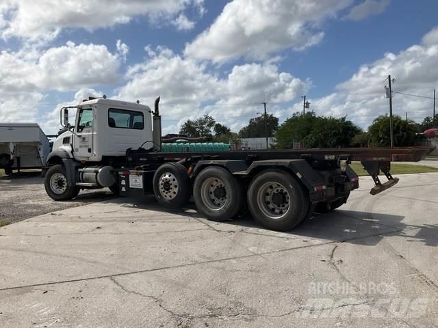 Mack CT713 Скиповые погрузчики