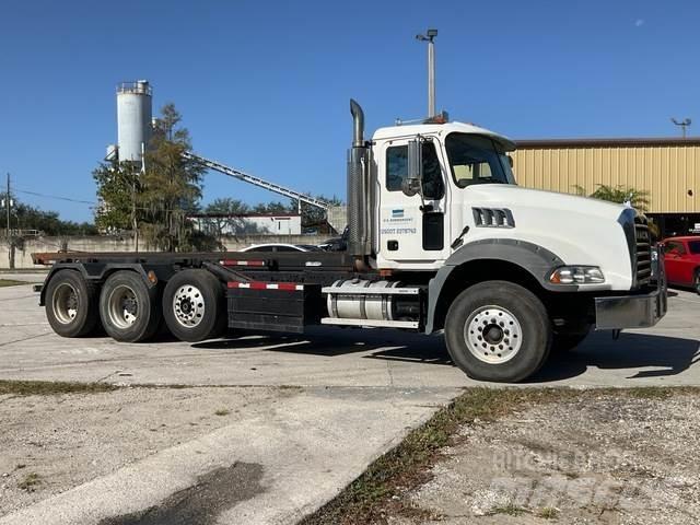 Mack CT713 Скиповые погрузчики