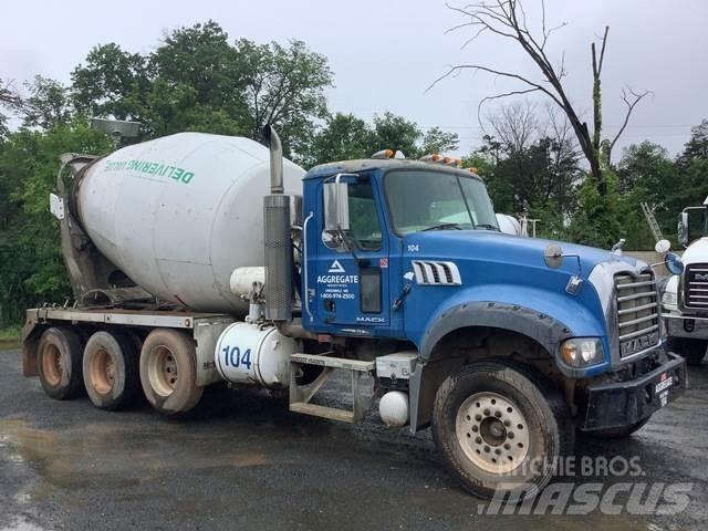 Mack CTP713 Специальные грузовики