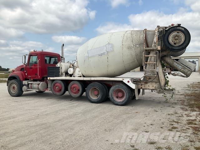 Mack CV513 Специальные грузовики