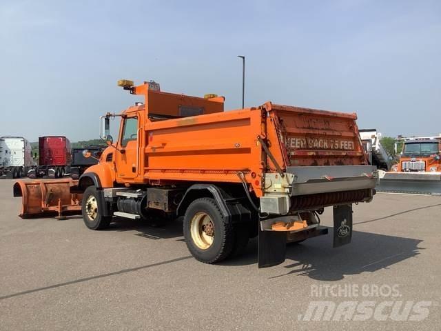 Mack CV700 Снежные отвалы и плуги