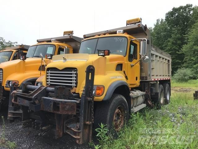 Mack CV700 Грузовики-Самосвалы