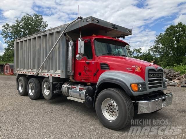 Mack CV713 Грузовики-Самосвалы