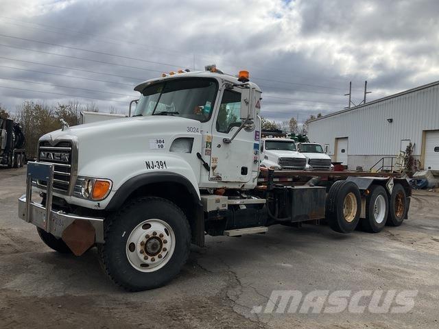 Mack CV713 Скиповые погрузчики