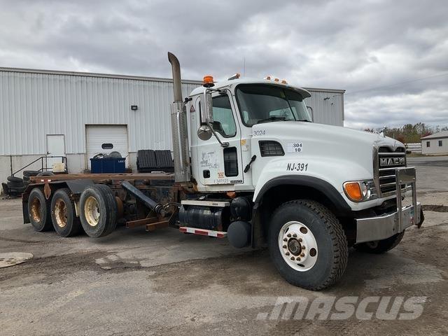 Mack CV713 Скиповые погрузчики