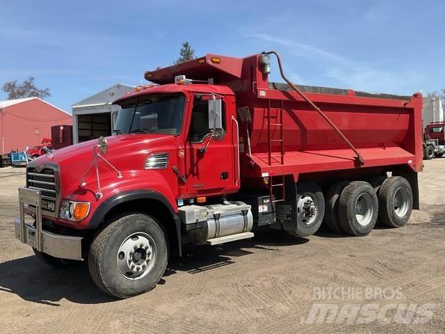 Mack CV713 Грузовики-Самосвалы