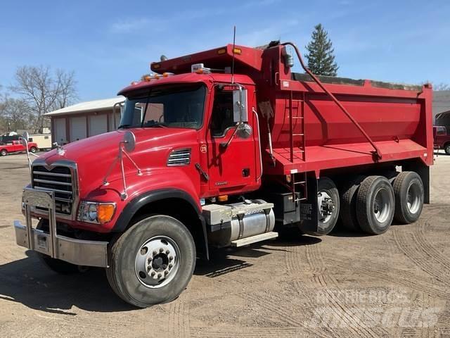 Mack CV713 Грузовики-Самосвалы