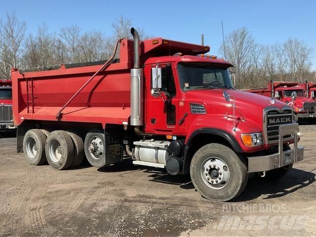 Mack CV713 Грузовики-Самосвалы