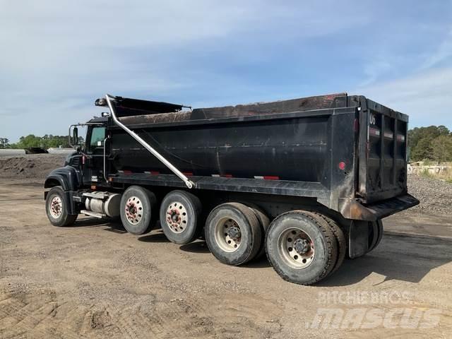 Mack CV713 Грузовики-Самосвалы