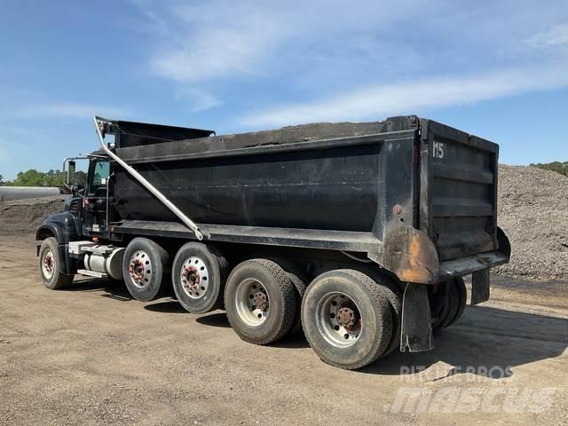Mack CV713 Грузовики-Самосвалы