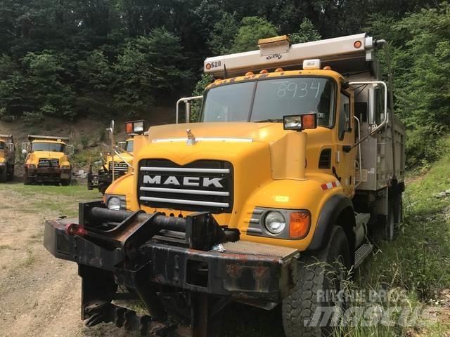 Mack CV713 Грузовики-Самосвалы