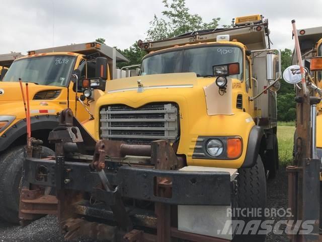 Mack CV713 Грузовики-Самосвалы