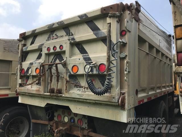 Mack CV713 Грузовики-Самосвалы