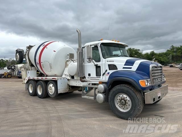 Mack CV713 Специальные грузовики