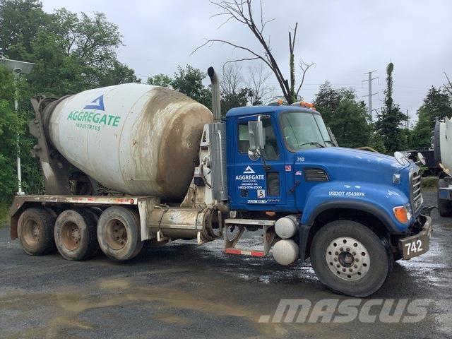 Mack CV713 Специальные грузовики