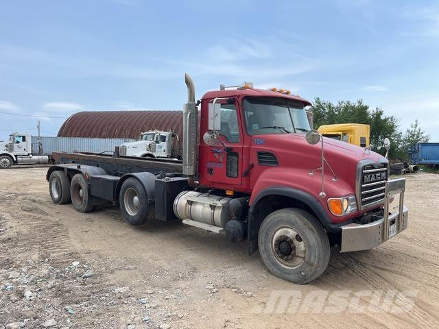 Mack CV713 Скиповые погрузчики