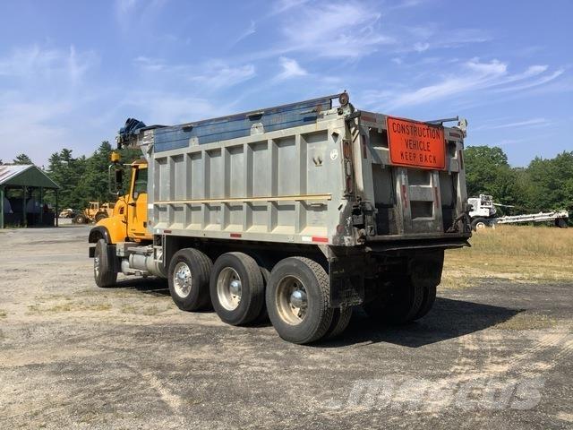 Mack CV713 Грузовики-Самосвалы
