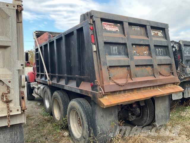 Mack CV713 Грузовики-Самосвалы