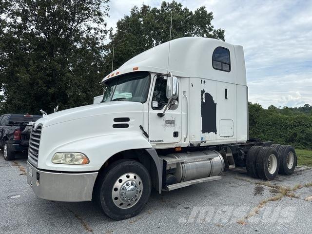 Mack CXP613 Седельные тягачи