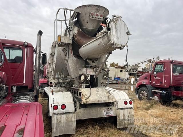 Mack CXU613 Седельные тягачи