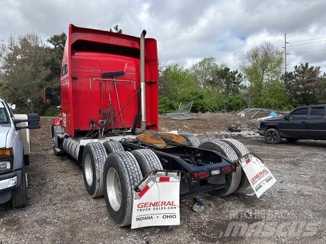 Mack CXU613 Седельные тягачи