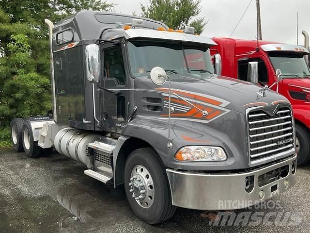 Mack CXU613 Седельные тягачи