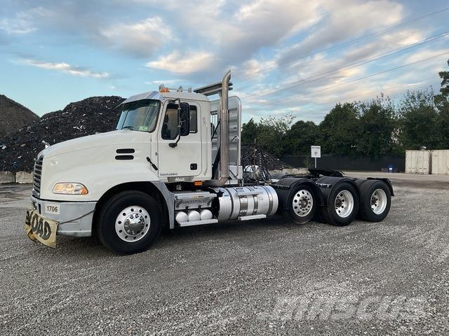 Mack CXU613 Седельные тягачи