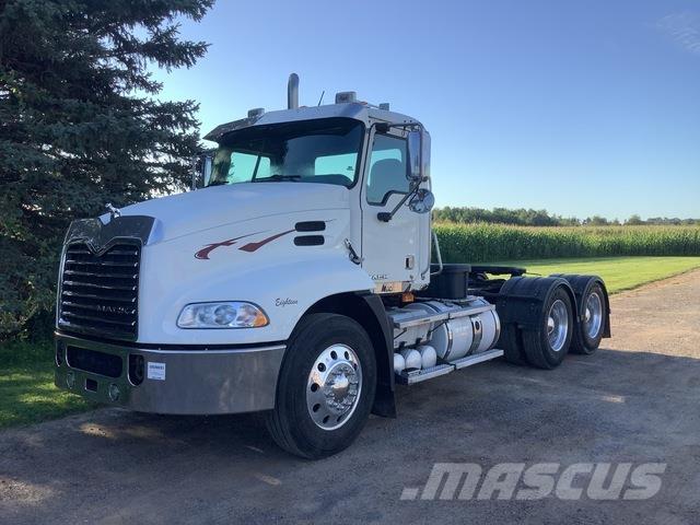 Mack CXU613 Седельные тягачи