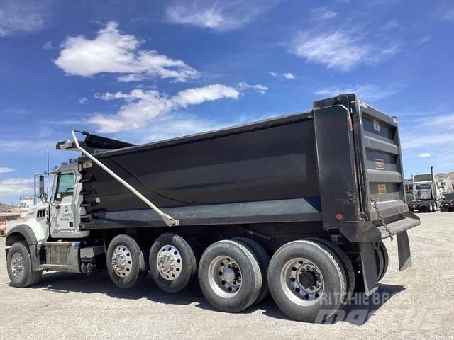 Mack GR104F Грузовики-Самосвалы
