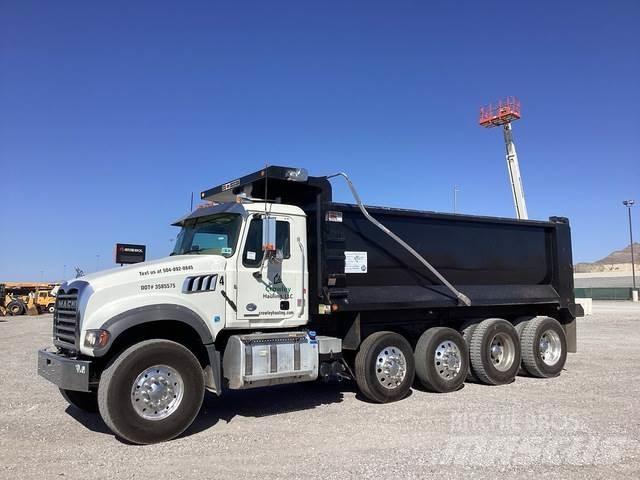 Mack GR104F Грузовики-Самосвалы