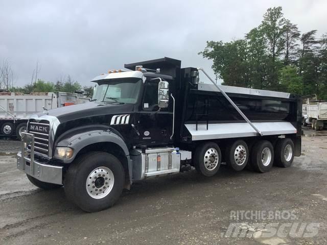 Mack GR64F Грузовики-Самосвалы