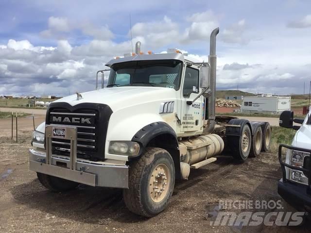 Mack GU713 Седельные тягачи