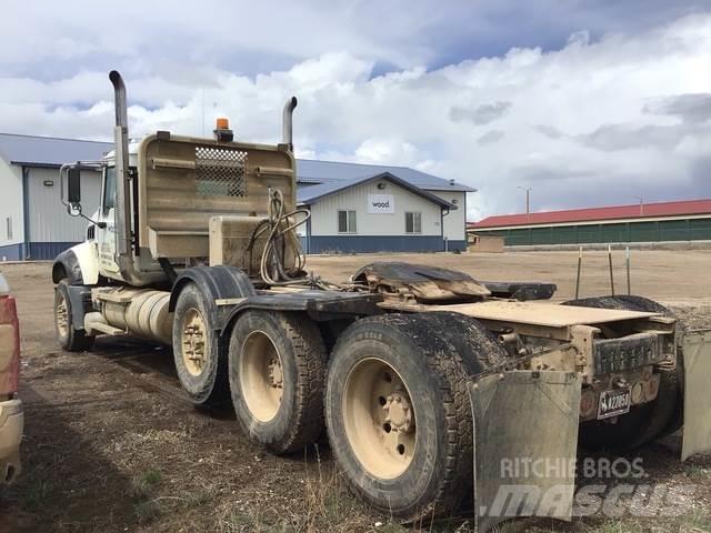 Mack GU713 Седельные тягачи