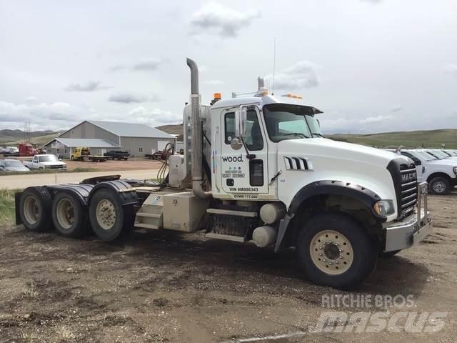 Mack GU713 Седельные тягачи