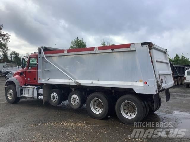 Mack GU713 Грузовики-Самосвалы
