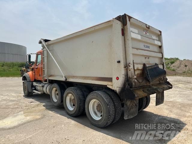 Mack GU713 Грузовики-Самосвалы