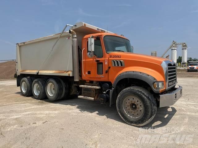 Mack GU713 Грузовики-Самосвалы