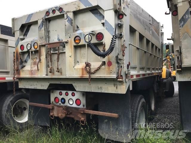 Mack GU713 Снежные отвалы и плуги